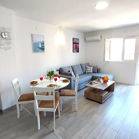 Apartman Grlica Trogir Exterior photo